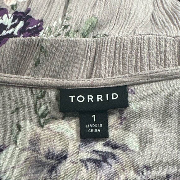 Torrid Floral Bell Sleeve Blouse Size 1 Lavender & Purple Babydoll Peasant Boho - Picture 3 of 8